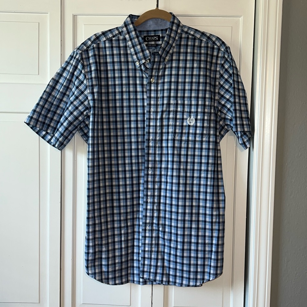 Size L Men’s Button Up